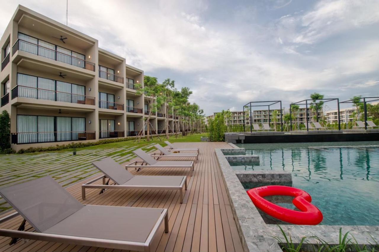 The Gallery Hotel Nai Harn Bagian luar foto