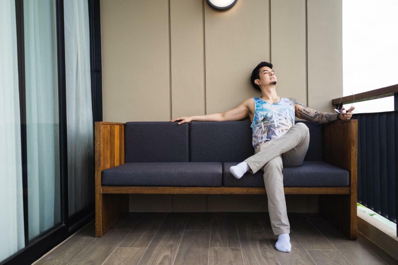 The Gallery Hotel Nai Harn Bagian luar foto