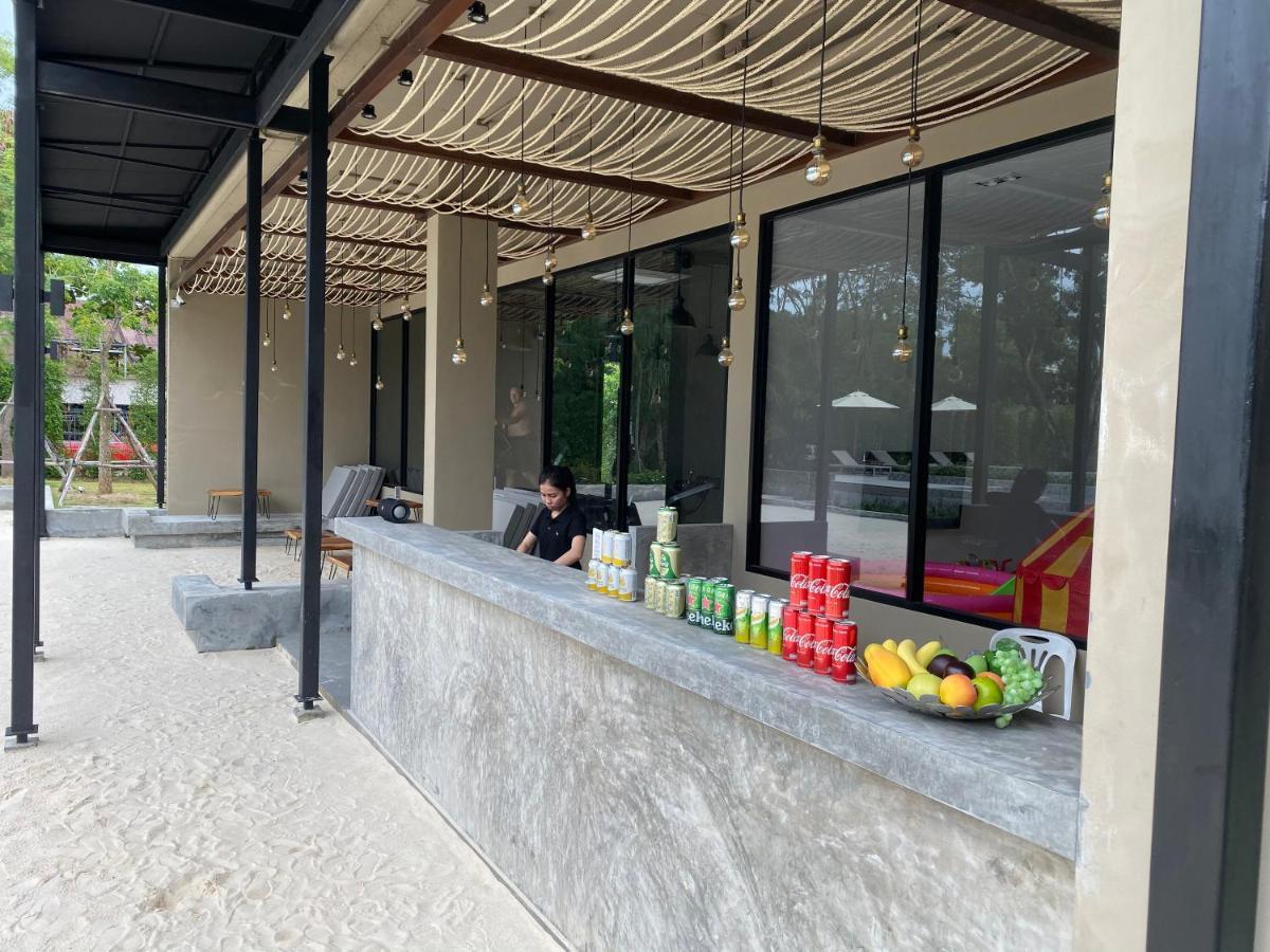The Gallery Hotel Nai Harn Bagian luar foto